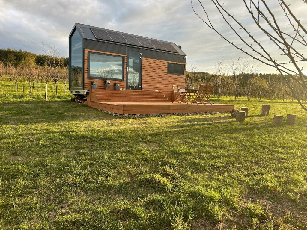 Tiny house na zahradě