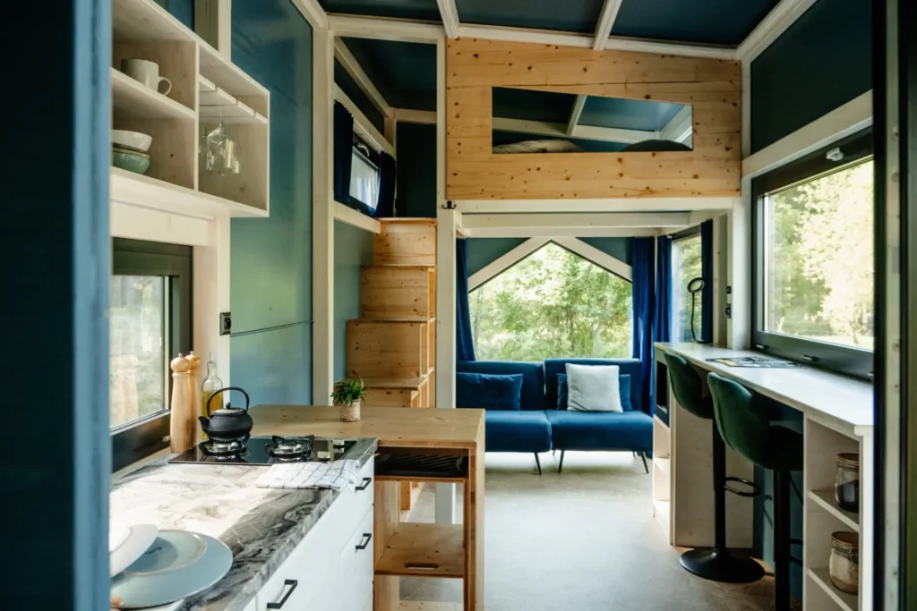 Tiny house interier - Woodka long
